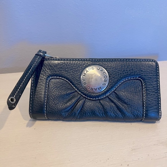 Marc by Marc Jacobs Bi Fold Leather Wallet - Picture 1 of 12